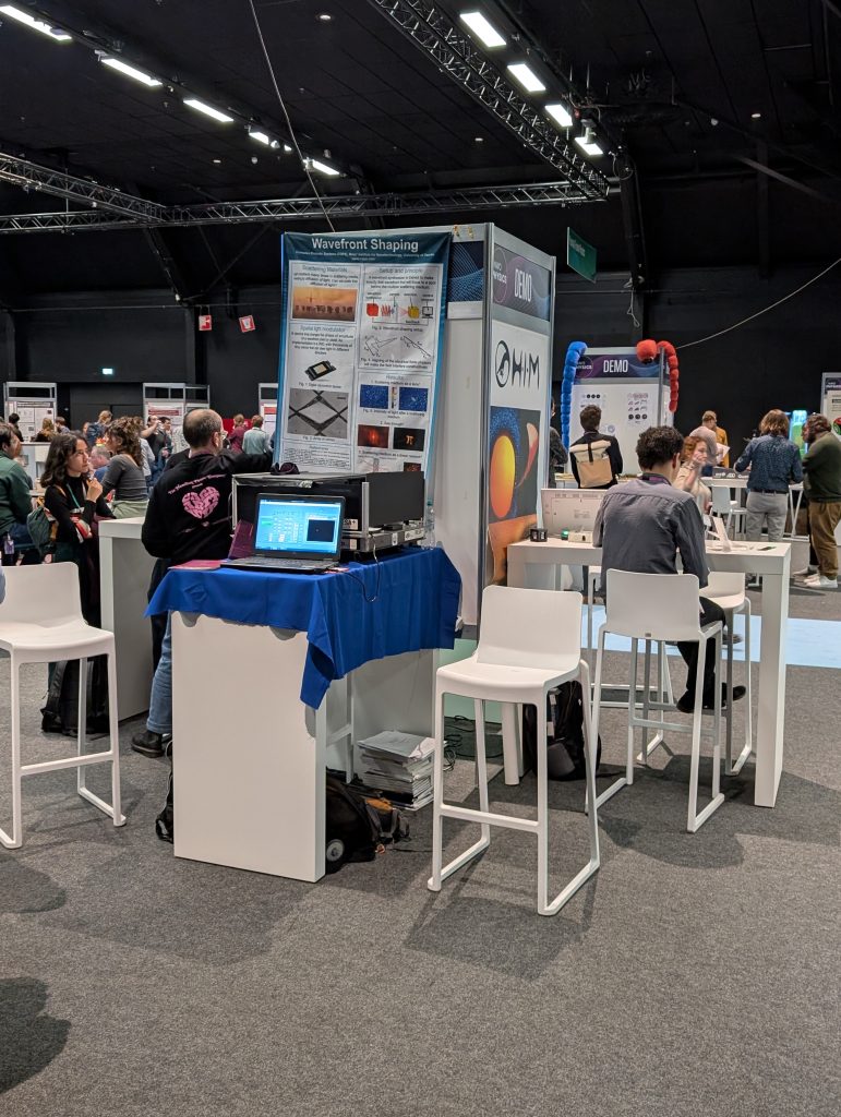 Image of the wavefront shaping demo setup at Physics at Veldhoven 2025